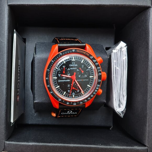 👑POSH NWT Swatch X Omega Mission On Earth - LAVA Watch - Picture 3 of 5